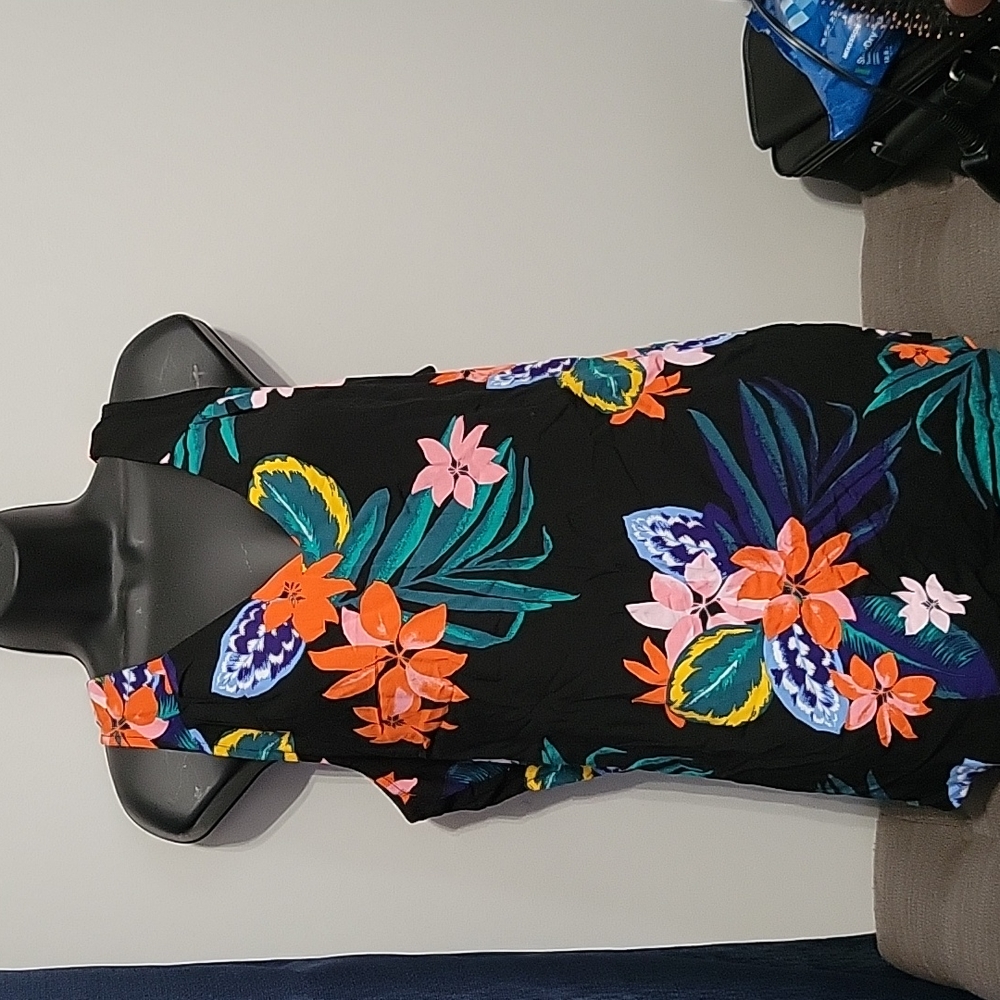 Floral tank